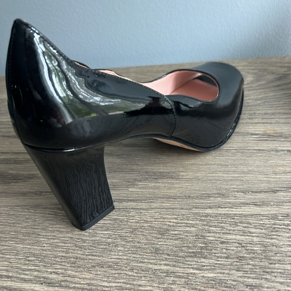 Taryn Rose Black Patent Leather Peep Toe Heels - Pumps GUC - Size 9 - Fierce - Picture 7 of 12